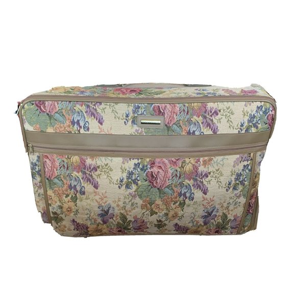 Vintage Galleria Travel Luggage | Lock & Key | Floral & Tan Rolling Suitcase - Picture 9 of 11